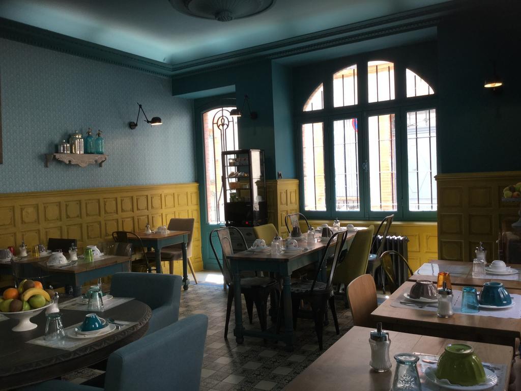 Hotel Du Commerce Μοντωμπάν Εξωτερικό φωτογραφία