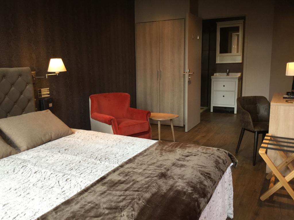 Hotel Du Commerce Μοντωμπάν Εξωτερικό φωτογραφία